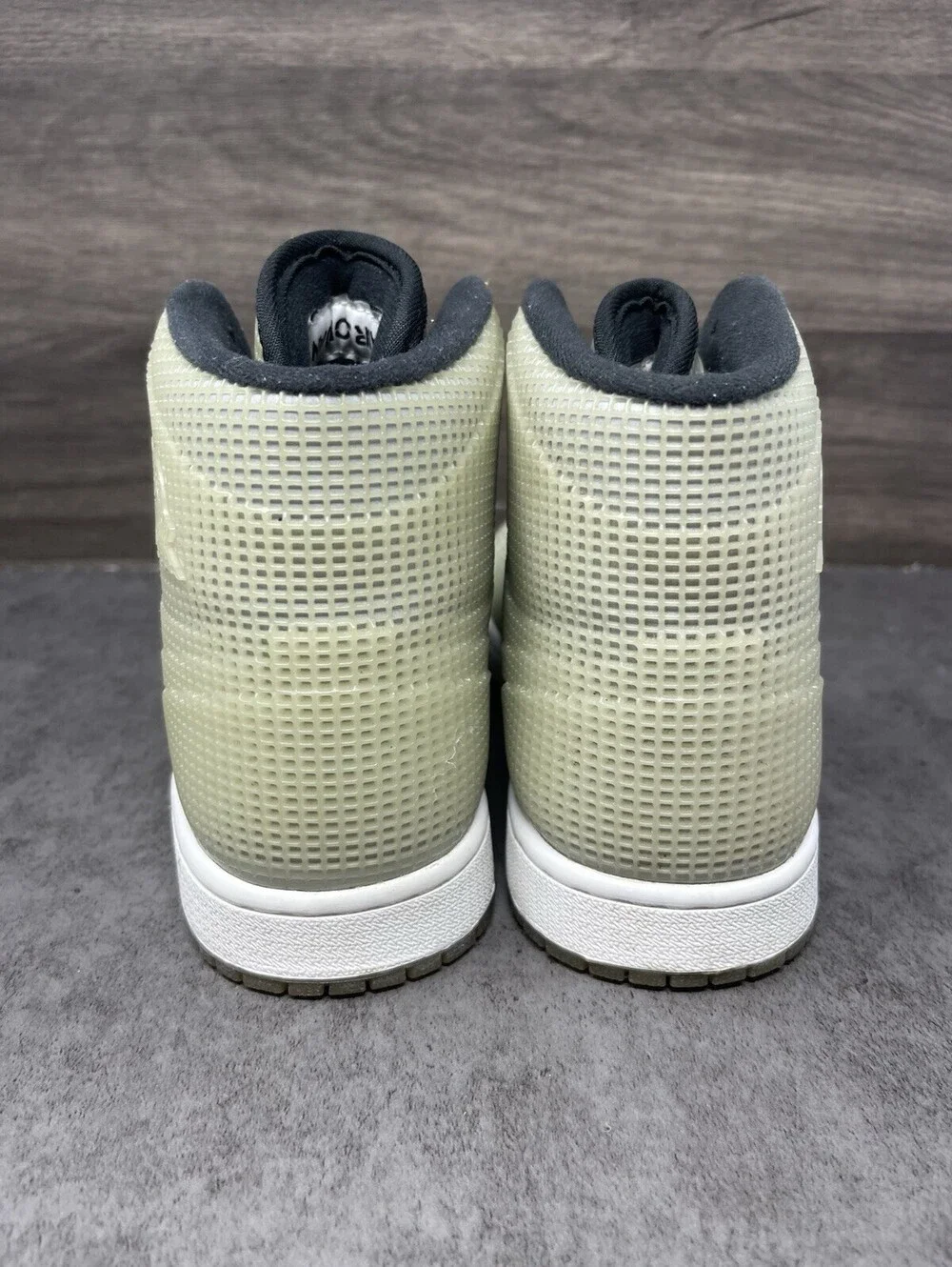 Air Jordan 1 Retro 4Lab1 Glow Reflect Silver Lot 677690-355 Size 8 Sneakers Men